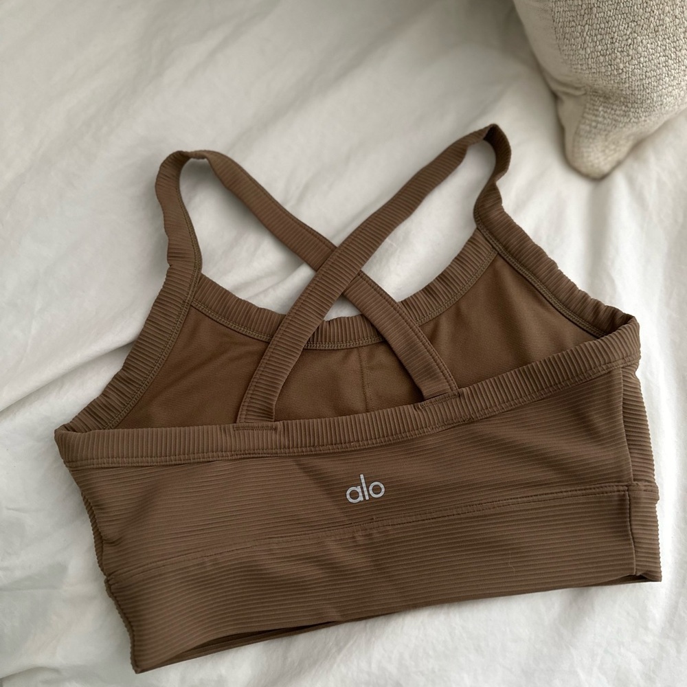 ALO Yoga Cross-Back Bra - Picture 2 of 4